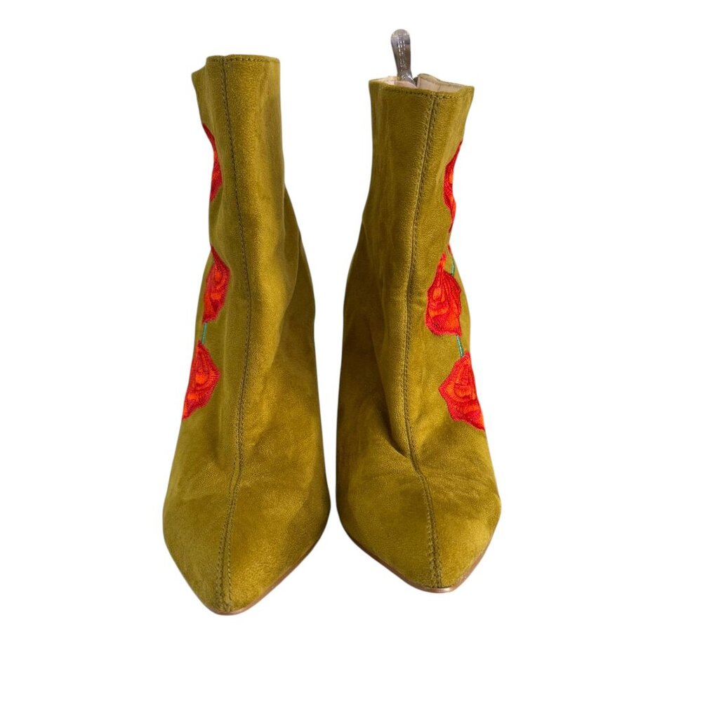 NWT! Cape Robbin Women's Green Rose Embroidered Casual Heel Boots Size 6.5 - Picture 3 of 10